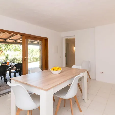 Apartment Mizanu By Interhome Arzachena